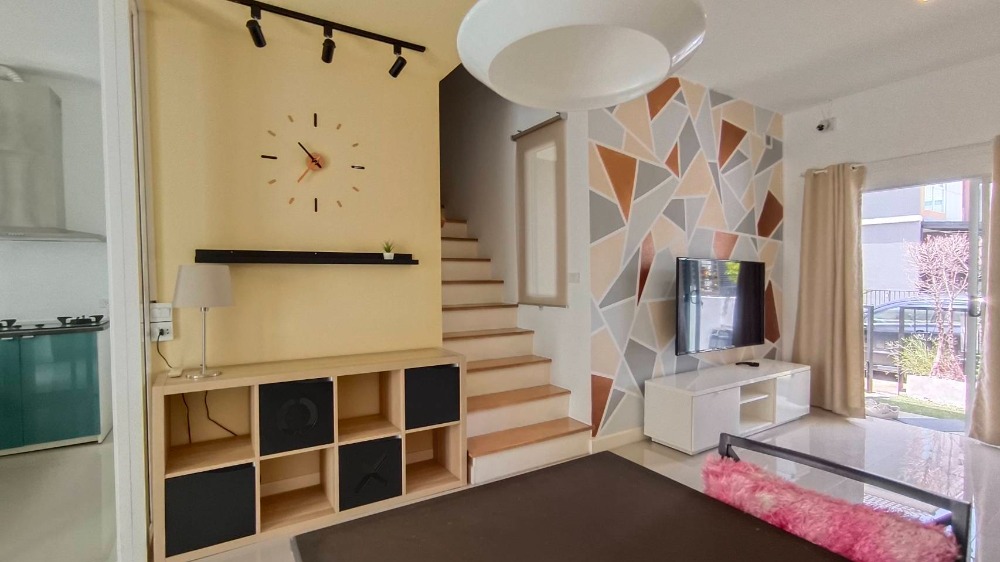 ขายทาวน์โฮมมีนบุรี-ร่มเกล้า : เดอะ คอนเนค รามอินทรา-มีนบุรี 2 ทาวน์โฮมติดถนนใหญ่ เดินทางสะดวก