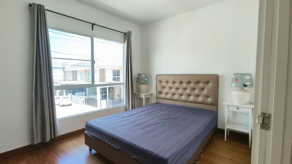 ขายทาวน์โฮมมีนบุรี-ร่มเกล้า : เดอะ คอนเนค รามอินทรา-มีนบุรี 2 ทาวน์โฮมติดถนนใหญ่ เดินทางสะดวก