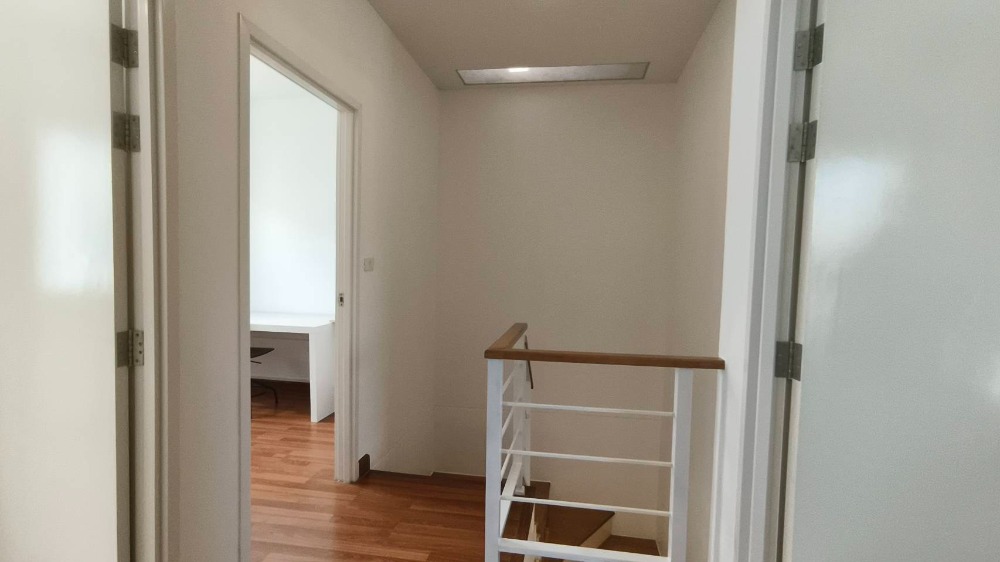 ขายทาวน์โฮมมีนบุรี-ร่มเกล้า : เดอะ คอนเนค รามอินทรา-มีนบุรี 2 ทาวน์โฮมติดถนนใหญ่ เดินทางสะดวก