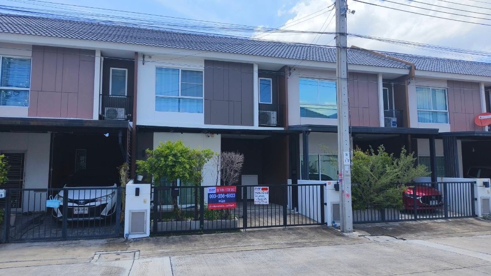 ขายทาวน์โฮมมีนบุรี-ร่มเกล้า : เดอะ คอนเนค รามอินทรา-มีนบุรี 2 ทาวน์โฮมติดถนนใหญ่ เดินทางสะดวก