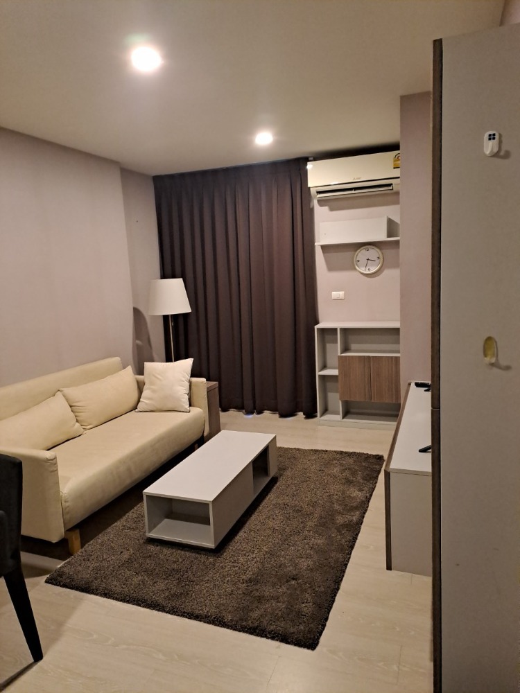 ให้เช่าคอนโดมีนบุรี-ร่มเกล้า : ให้เช่า ห้องใหญ่ - วิวสระ 35 ตรม. สวย-พร้อมอยู่  เดอะคิวบ์ พลัส  มีนบุรี