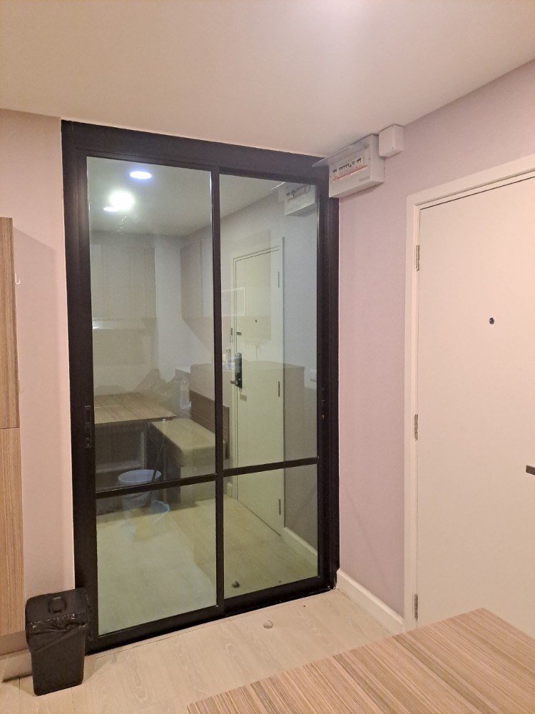 ให้เช่าคอนโดมีนบุรี-ร่มเกล้า : ให้เช่า ห้องใหญ่ - วิวสระ 35 ตรม. สวย-พร้อมอยู่  เดอะคิวบ์ พลัส  มีนบุรี