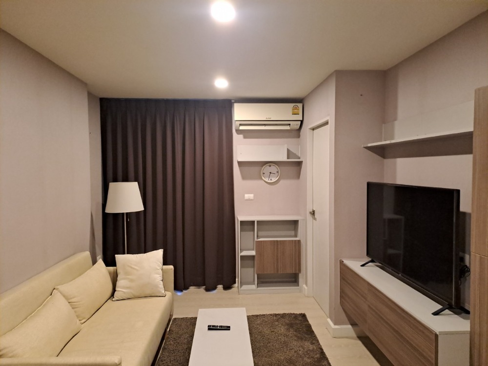 ให้เช่าคอนโดมีนบุรี-ร่มเกล้า : ให้เช่า ห้องใหญ่ - วิวสระ 35 ตรม. สวย-พร้อมอยู่  เดอะคิวบ์ พลัส  มีนบุรี