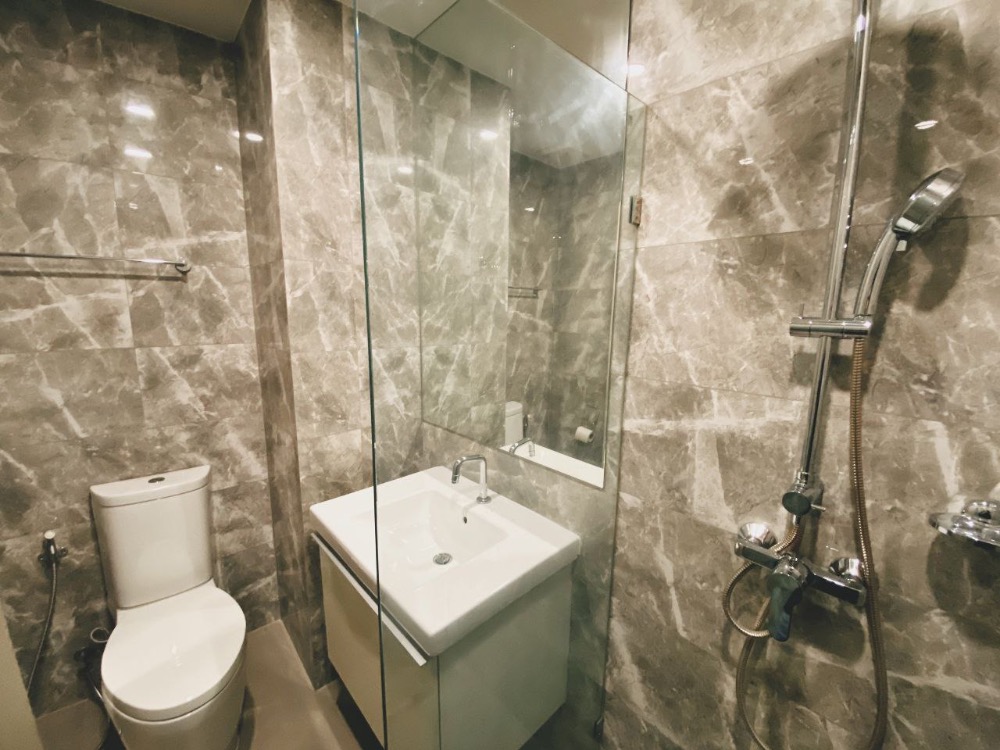 ให้เช่าคอนโดราชเทวี พญาไท : Ideo Q Siam - Ratchathewi【𝐑𝐄𝐍𝐓】🔥 ห้องสุดหรู ตกแต่งสไตล์ลักชู วิวเมือง เฟอร์นิเจอร์ครบ เดินทางสะดวก ใกล้ BTS ราชเทวี 🔥 ติดต่อไลน์ไอดี: @hacondo