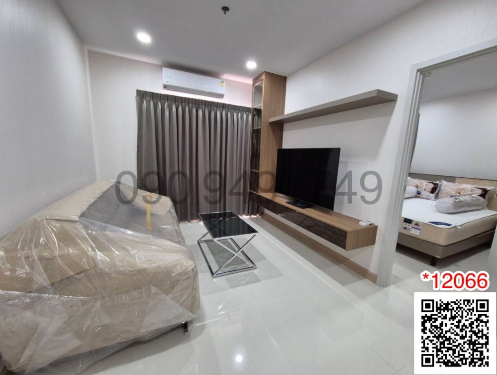For RentCondoRamkhamhaeng, Hua Mak : Condo for rent, Supalai Veranda Ramkhamhaeng, 2 bedrooms, Building A, 27th floor, next to the MRT Orange Line, SAT.