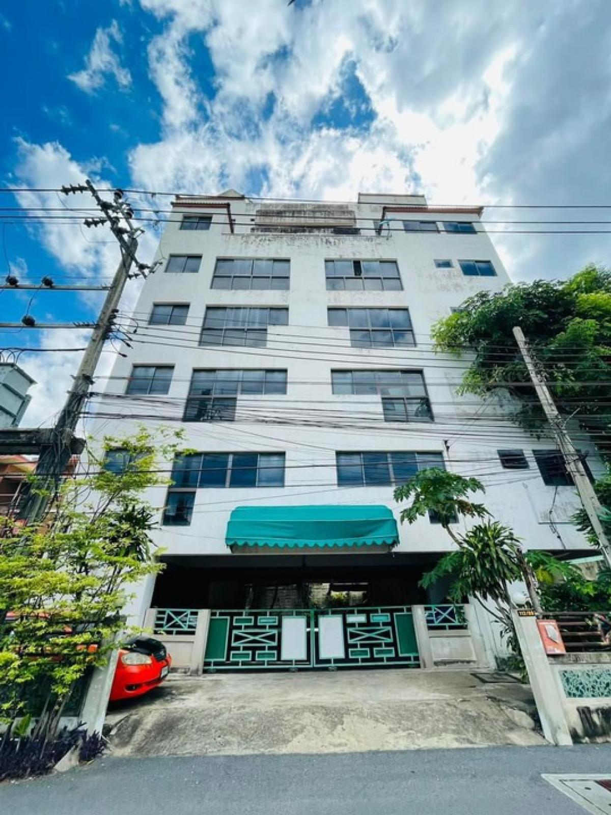 For SaleHouseSukhumvit, Asoke, Thonglor : 📢👇For sale, 8-story residential building with 1 lift, located in the heart of the city, convenient travel on many routes, including Ekkamai, Thonglor, Pridi Banomyong, Ramindra, near the expressway.