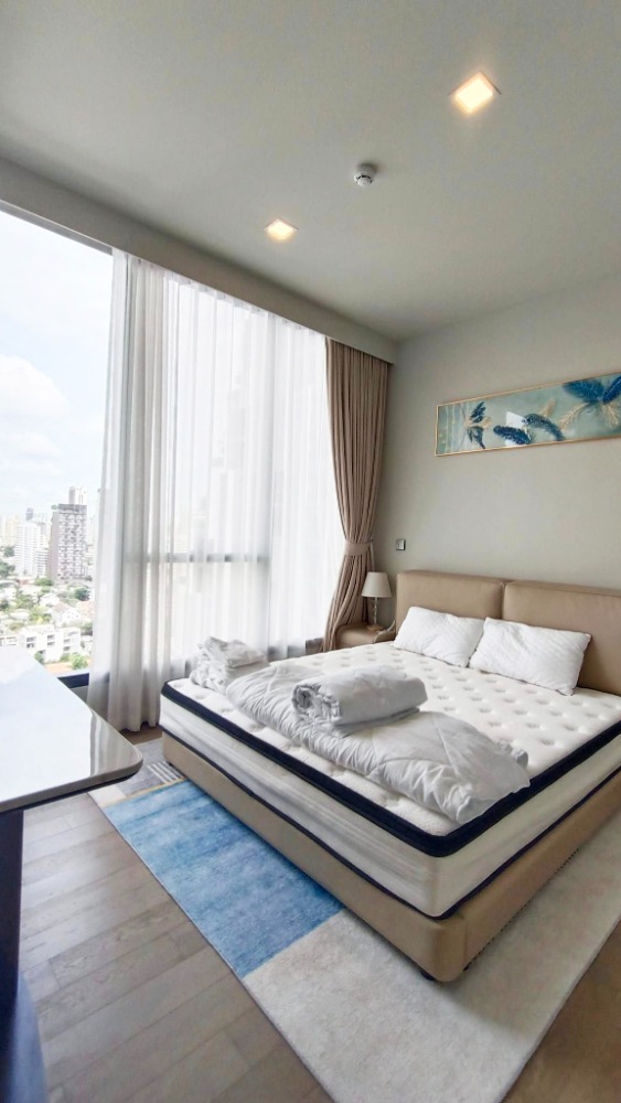For RentCondoSukhumvit, Asoke, Thonglor : CELES Asoke Condo fully furnished with WIFI near BTS Asoke Sukhumvit 21 MRT Sukhumvit