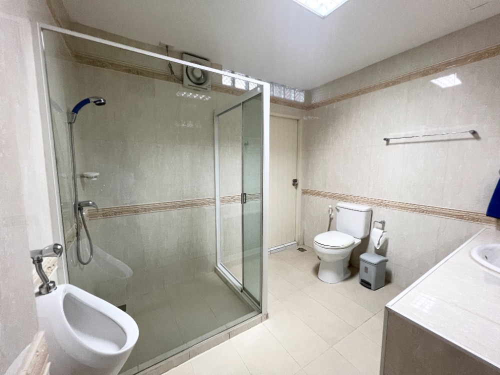 ให้เช่าสำนักงานพระราม 3 สาธุประดิษฐ์ : ออฟฟิศ อาคารพาณิชย์ ให้เช่า ซอยสาธุประดิษฐ์ 19 แยก 1 (ซอยวัดโพธิ์แมน) พร้อมเฟอร์นิเจอร์ อุปกรณ์สำนักงาน