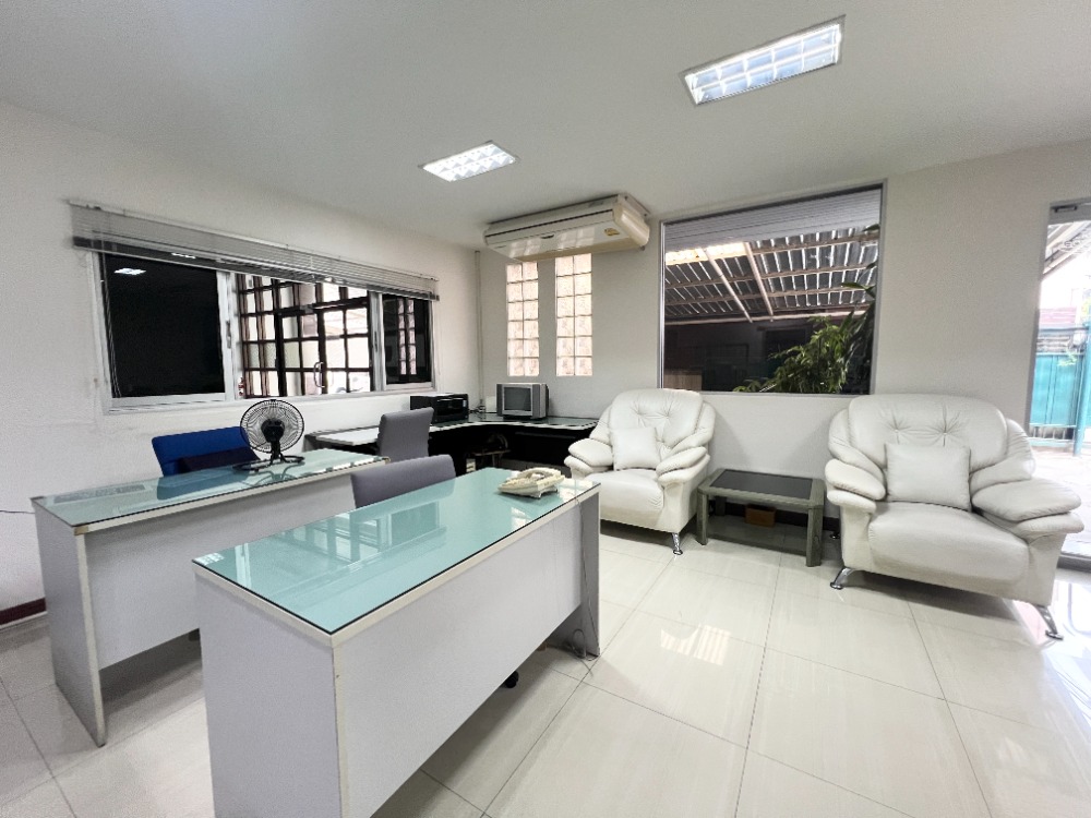 ให้เช่าสำนักงานพระราม 3 สาธุประดิษฐ์ : ออฟฟิศ อาคารพาณิชย์ ให้เช่า ซอยสาธุประดิษฐ์ 19 แยก 1 (ซอยวัดโพธิ์แมน) พร้อมเฟอร์นิเจอร์ อุปกรณ์สำนักงาน