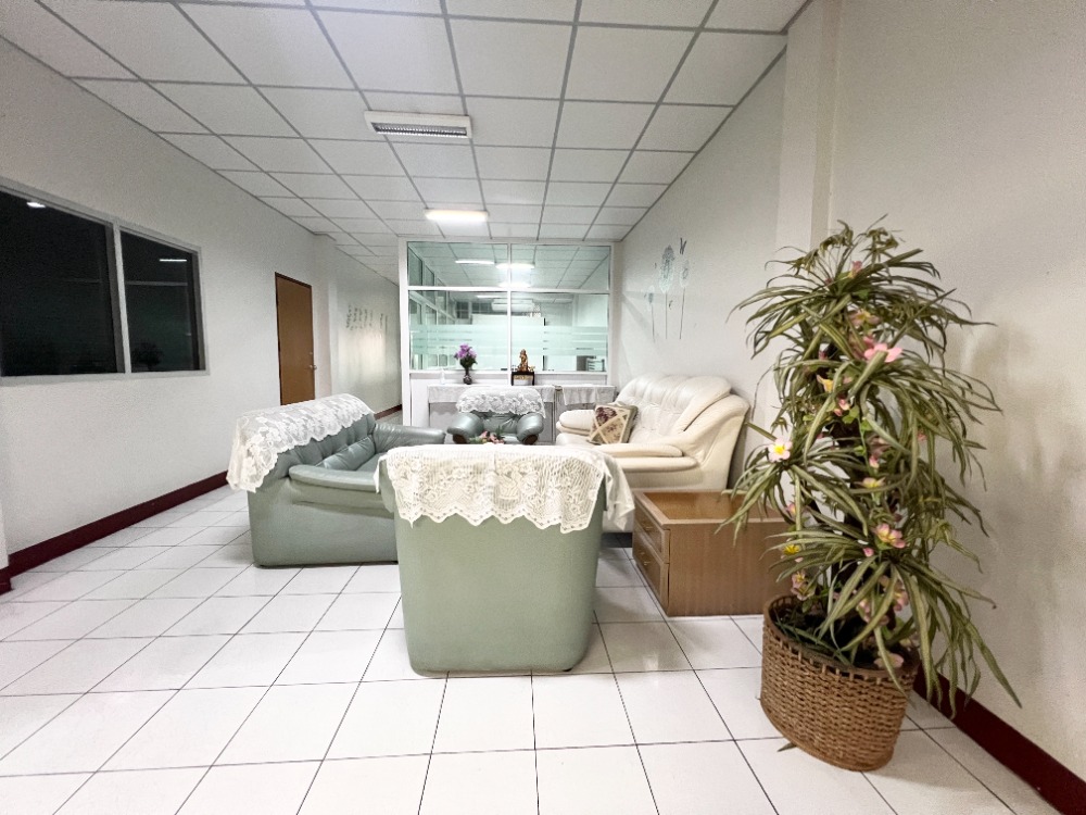 ให้เช่าสำนักงานพระราม 3 สาธุประดิษฐ์ : ออฟฟิศ อาคารพาณิชย์ ให้เช่า ซอยสาธุประดิษฐ์ 19 แยก 1 (ซอยวัดโพธิ์แมน) พร้อมเฟอร์นิเจอร์ อุปกรณ์สำนักงาน