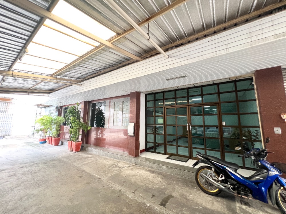 ให้เช่าสำนักงานพระราม 3 สาธุประดิษฐ์ : ออฟฟิศ อาคารพาณิชย์ ให้เช่า ซอยสาธุประดิษฐ์ 19 แยก 1 (ซอยวัดโพธิ์แมน) พร้อมเฟอร์นิเจอร์ อุปกรณ์สำนักงาน