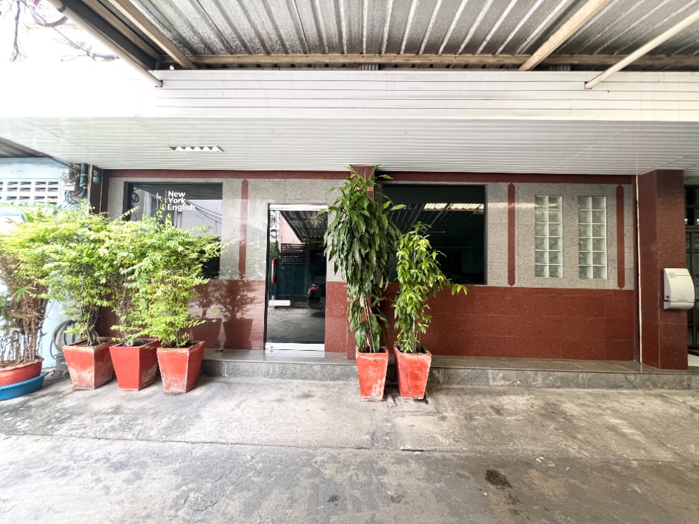 ให้เช่าสำนักงานพระราม 3 สาธุประดิษฐ์ : ออฟฟิศ อาคารพาณิชย์ ให้เช่า ซอยสาธุประดิษฐ์ 19 แยก 1 (ซอยวัดโพธิ์แมน) พร้อมเฟอร์นิเจอร์ อุปกรณ์สำนักงาน