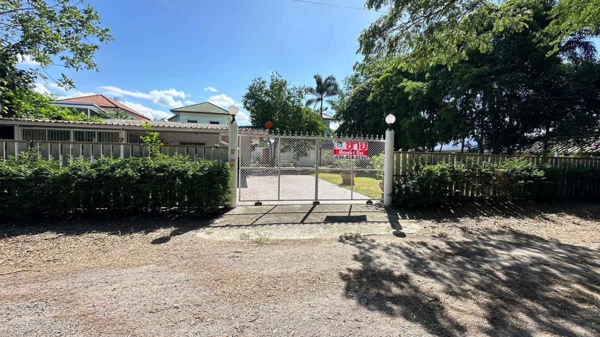 For SaleLandHuahin, Prachuap Khiri Khan, Pran Buri : Land for sale 200 sq m. with one-story house, Rai Land 1, Hua Hin, Hin Lek Fai.