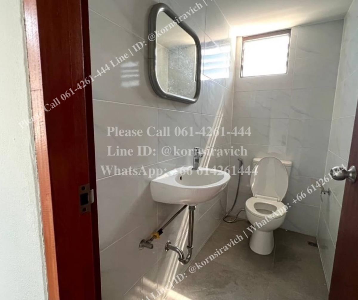 ขายสำนักงานราชเทวี พญาไท : ขาย อาคารสำนักงาน 7 ชั้น มีลิฟต์ ลานจอดรถ 20-25 คัน พื้นที่ใช้สอยรวม 2,000 ตารางเมตร ซื้อเอาไปทำ โรงพยาบาล, โรงเรียน, รีโนเวททำออฟฟิศ, คลินิก และอื่นๆ ทำเล ซอย พหลโยธิน 14 เขตพญาไท