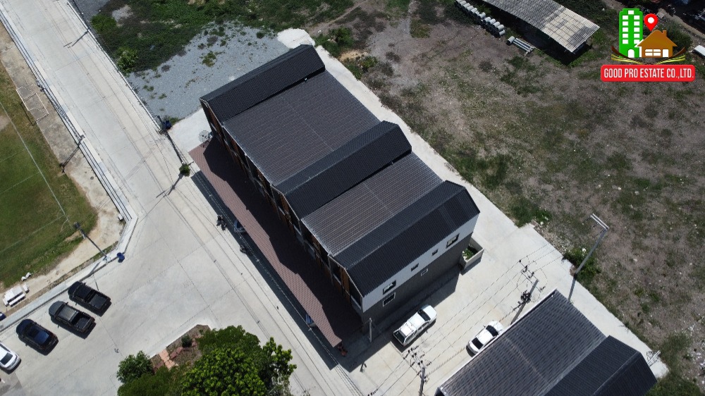 ขายอาคารพาณิชย์นครปฐม : อาคารพาณิชย์ 3 ชั้น, 25.6 ตารางวา, ใกล้ศูนย์ราชการ บางเลน นครปฐม สไตล์โมเดิร์น ตึกใหม่ มือหนึ่ง พร้อมเข้าอยู่, แถมประตูรีโมทไฟฟ้า และ กันสาดอย่างดี