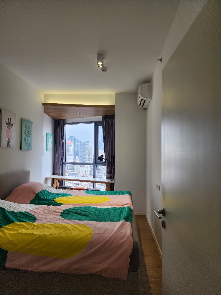 ขายคอนโดสยาม จุฬา สามย่าน : Triple Y Residence【𝐒𝐄𝐋𝐋 & 𝐑𝐄𝐍𝐓】🔥ห้องใหญ่ 2 ห้องนอน แต่งสไตล์โมเดิร์น ทันสมัย เฟอร์/เครื่องครบจบ ใกล้MRTสามย่าน พร้อมเข้าอยู่🔥 ติดต่อไลน์ไอดี: @hacondo