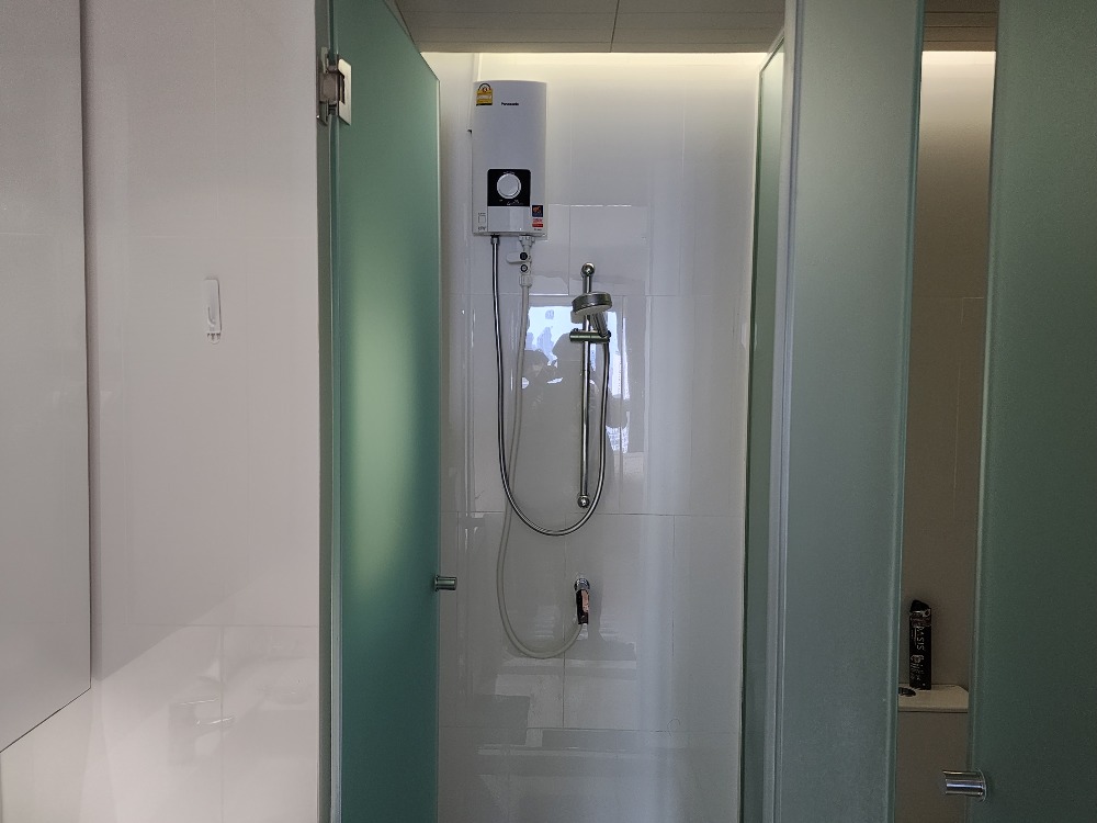 ขายคอนโดสยาม จุฬา สามย่าน : Triple Y Residence【𝐒𝐄𝐋𝐋 & 𝐑𝐄𝐍𝐓】🔥ห้องใหญ่ 2 ห้องนอน แต่งสไตล์โมเดิร์น ทันสมัย เฟอร์/เครื่องครบจบ ใกล้MRTสามย่าน พร้อมเข้าอยู่🔥 ติดต่อไลน์ไอดี: @hacondo