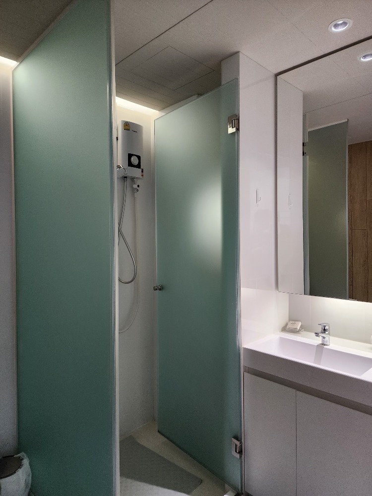 ขายคอนโดสยาม จุฬา สามย่าน : Triple Y Residence【𝐒𝐄𝐋𝐋 & 𝐑𝐄𝐍𝐓】🔥ห้องใหญ่ 2 ห้องนอน แต่งสไตล์โมเดิร์น ทันสมัย เฟอร์/เครื่องครบจบ ใกล้MRTสามย่าน พร้อมเข้าอยู่🔥 ติดต่อไลน์ไอดี: @hacondo