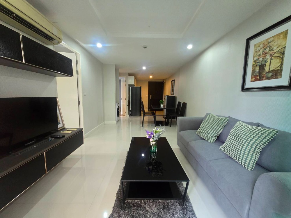 For RentCondoSukhumvit, Asoke, Thonglor : Near BTS Phrom Phong and MRT Asoke.