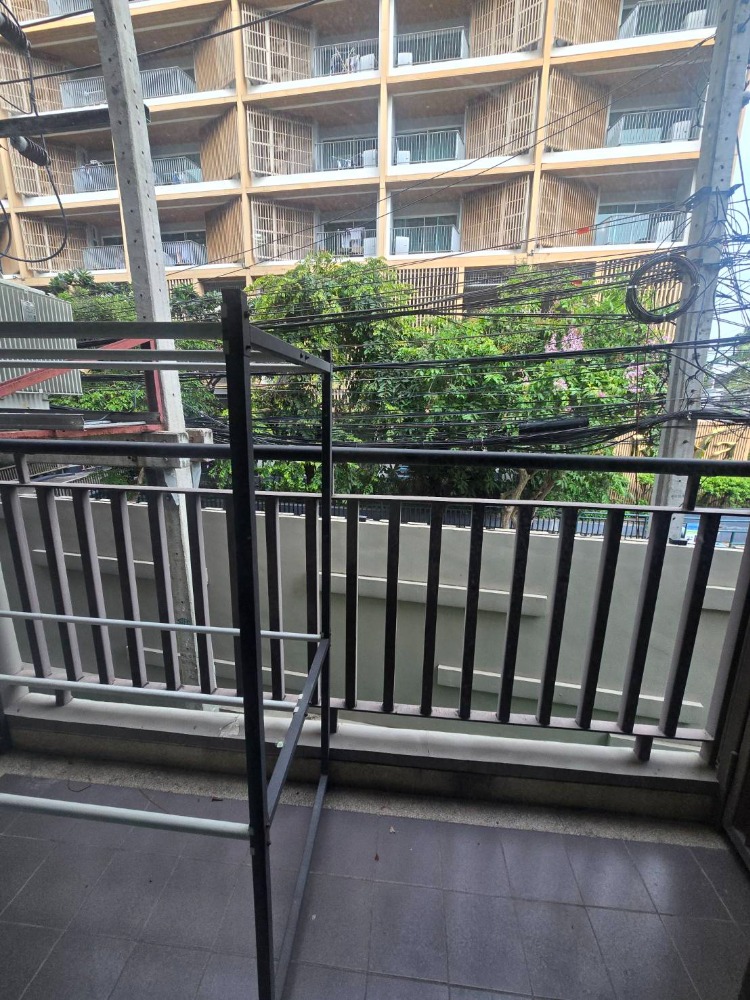 For RentCondoSukhumvit, Asoke, Thonglor : Near BTS Phrom Phong and MRT Asoke.