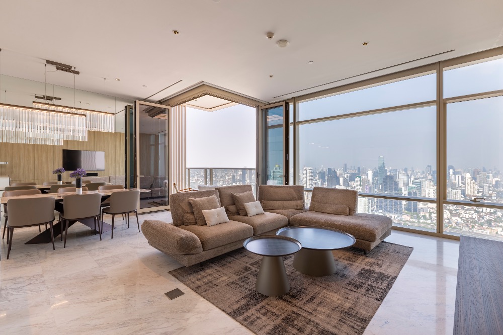 For RentCondoSathorn, Narathiwat : 2-Bedroom at Four Seasons Private Residences, 57th Floor, 133.08 sq.m, 270k Baht/Month 🔥✨ Available 1st April 🗝️🚀