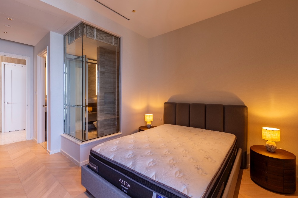 ให้เช่าคอนโดสาทร นราธิวาส : 🔑 พร้อมรับกุญแจ – เข้าอยู่ได้เลยวันนี้! 2 ห้องนอน ที่ Four Seasons Private Residences | ชั้น 57 | 133.08 ตร.ม. | 270,000 บาท/เดือน