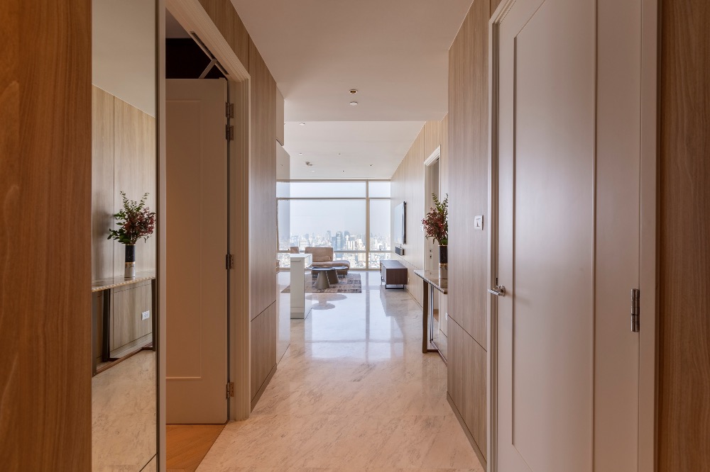 ให้เช่าคอนโดสาทร นราธิวาส : 🔑 พร้อมรับกุญแจ – เข้าอยู่ได้เลยวันนี้! 2 ห้องนอน ที่ Four Seasons Private Residences | ชั้น 57 | 133.08 ตร.ม. | 270,000 บาท/เดือน