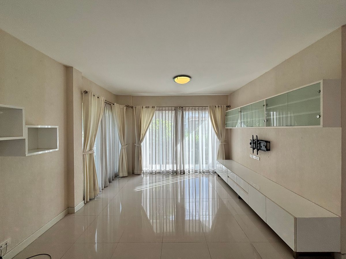 ขายบ้านลาดกระบัง สุวรรณภูมิ : ปรับราคา!! Life bangkok boulevard wongwaen-onnut บ้านเดี่ยวสุดยอดทำเลย่านบางนา วงแหวนอ่อนนุช