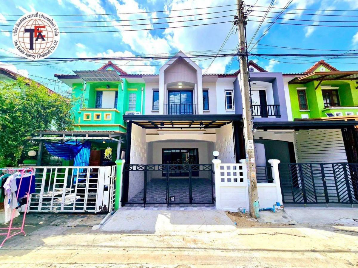 ขายทาวน์โฮมนวมินทร์ รามอินทรา : ขายทาวน์เฮ้าส์ 2 ชั้น หมู่บ้านเคซี 3 หทัยราษฎร์ 39 สายไหม ทางด่วนจตุโชติ พระยาสุเรนทร์ รามอินทราสุขาภิบาล 5 วงแหวนกาญจนาภิเษก ลำลูกการรามอินทรา ซาฟารีเวิลด์ มีนบุรี โรงเรียนขุมทอง โรงเรียนวัดแป้นทอง โรงเรียนนวมินทร์ทราชินูทิศ