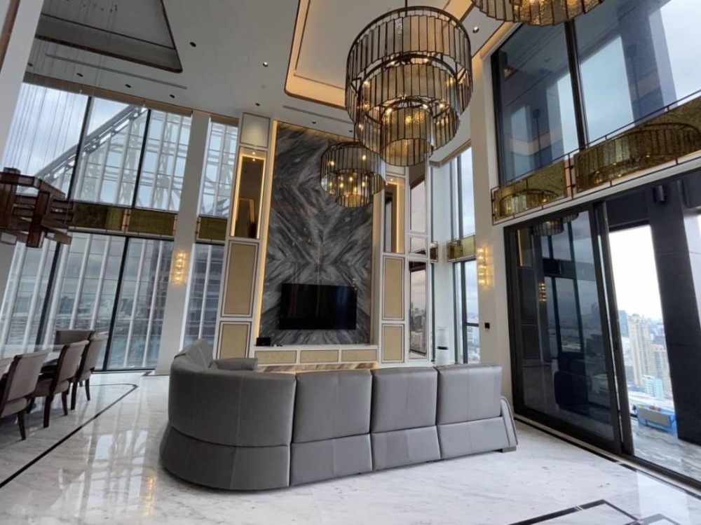 For RentCondoRama9, Petchburi, RCA : ♦ Luxury style ♦ 35+ Floor, 284 sq.m. | 3 Beds, Nice view | Condo near BTS Phetchaburi 1 min., Srinakharinwirot Univ. 3 mins., Central Rama 9 7 mins., Bangkok Hospital 9 mins.