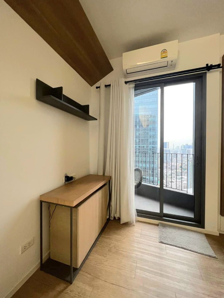 ขายคอนโดสยาม จุฬา สามย่าน : 💥SL-2926💥ขายคอนโด ทริปเปิ้ล วาย เรสซิเด้นซ์👉แอดไลน์ @rangrak