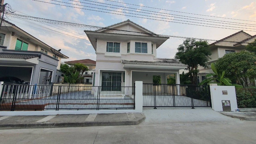 ขายบ้านบางนา แบริ่ง ลาซาล : ขาย บ้าน 50 ตร.วา พฤกษ์ลดา บางนา