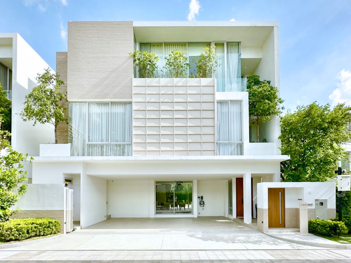 For SaleHouseRama9, Petchburi, RCA : Noble Terra Rama 9 Ekkamai - CORTEX 4 bedrooms, 4 parking spaces, 65 sq m., 457 sq m. 092-545-6151 (Tim)