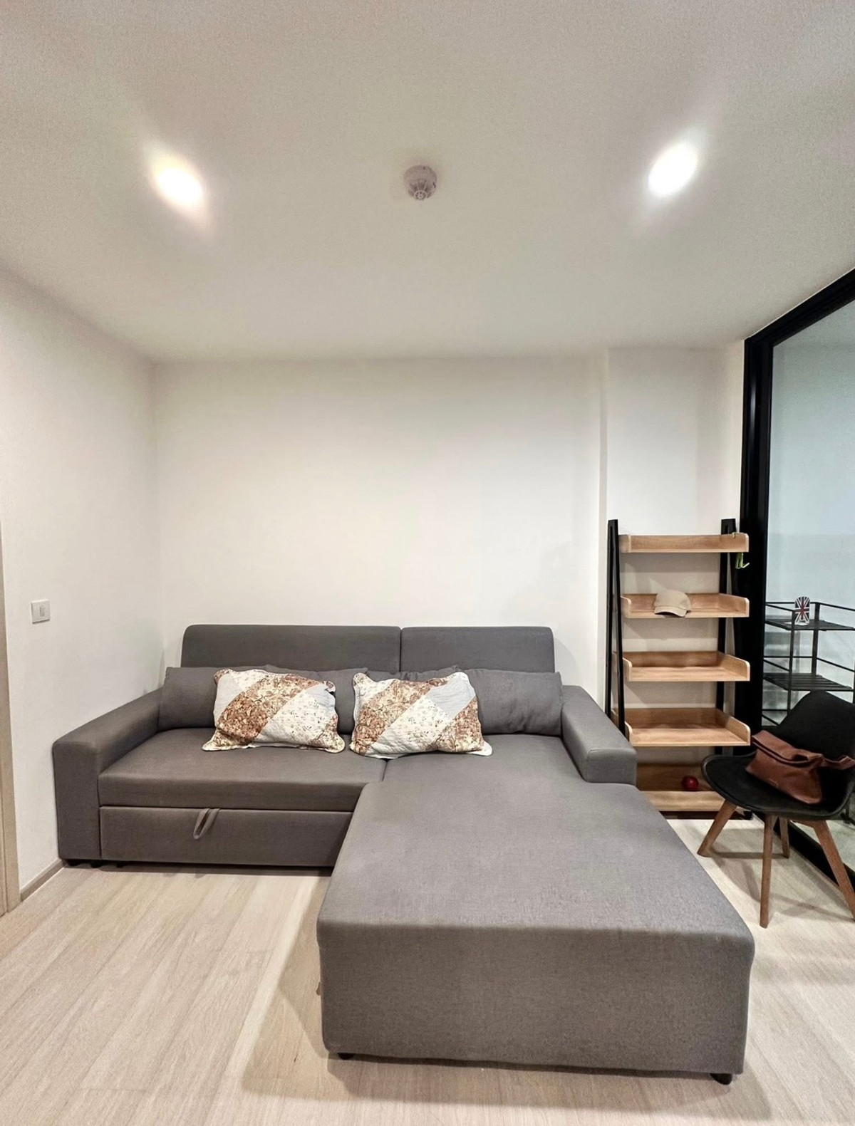 ให้เช่าคอนโดพระราม 9 เพชรบุรีตัดใหม่ RCA : 🌻 ให้เช่าคอนโด Life Asoke ขนาด 35 ตรม. 1 นอน Plus  สนใจนัดดูห้องที่ 0993529495