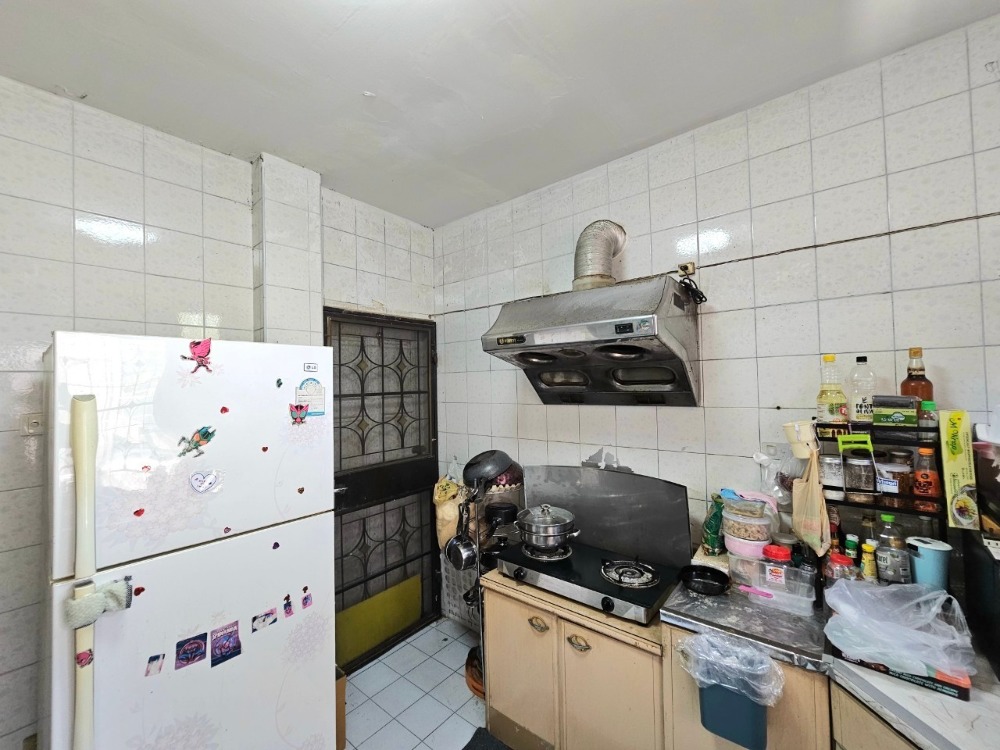 ขายบ้านเอกชัย บางบอน : ขาย บ้านเดี่ยว 2 หลัง 108.7 ตารางวา 5 ห้องนอน 3 ห้องน้ำ 5 ที่จอดรถ ถนนบางบอน 5 ซอย 7 ในหมู่บ้านภราดร แขวงบางบอนเหนือ เขตบางบอน กรุงเทพมหานคร