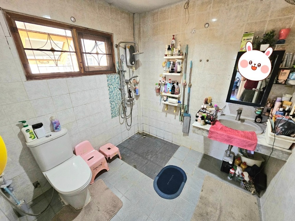 ขายบ้านเอกชัย บางบอน : ขาย บ้านเดี่ยว 2 หลัง 108.7 ตารางวา 5 ห้องนอน 3 ห้องน้ำ 5 ที่จอดรถ ถนนบางบอน 5 ซอย 7 ในหมู่บ้านภราดร แขวงบางบอนเหนือ เขตบางบอน กรุงเทพมหานคร