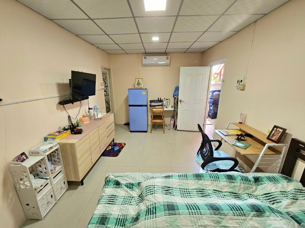 ขายบ้านเอกชัย บางบอน : ขาย บ้านเดี่ยว 2 หลัง 108.7 ตารางวา 5 ห้องนอน 3 ห้องน้ำ 5 ที่จอดรถ ถนนบางบอน 5 ซอย 7 ในหมู่บ้านภราดร แขวงบางบอนเหนือ เขตบางบอน กรุงเทพมหานคร