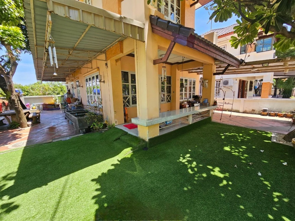 ขายบ้านเอกชัย บางบอน : ขาย บ้านเดี่ยว 2 หลัง 108.7 ตารางวา 5 ห้องนอน 3 ห้องน้ำ 5 ที่จอดรถ ถนนบางบอน 5 ซอย 7 ในหมู่บ้านภราดร แขวงบางบอนเหนือ เขตบางบอน กรุงเทพมหานคร