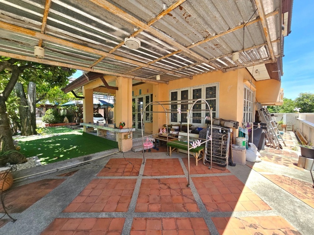 ขายบ้านเอกชัย บางบอน : ขาย บ้านเดี่ยว 2 หลัง 108.7 ตารางวา 5 ห้องนอน 3 ห้องน้ำ 5 ที่จอดรถ ถนนบางบอน 5 ซอย 7 ในหมู่บ้านภราดร แขวงบางบอนเหนือ เขตบางบอน กรุงเทพมหานคร