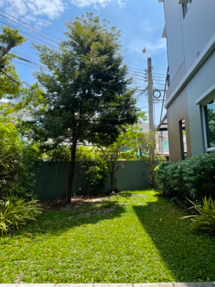 For SaleTownhomePattanakan, Srinakarin : 2-story townhouse for sale, Willette Light Pattanakarn 38, corner unit, fully furnished, ready to move in (N.1026)