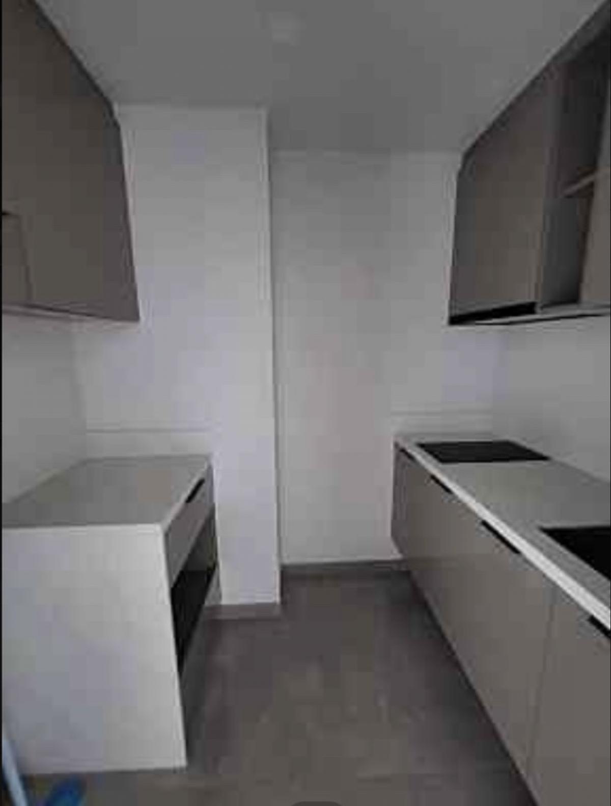 For RentCondoRama9, Petchburi, RCA : 195 one nine five asoke-rama9, available room, ready to move in, large room 36 sq m. Price only 25,000 baht, fully furnished 🏠🏠