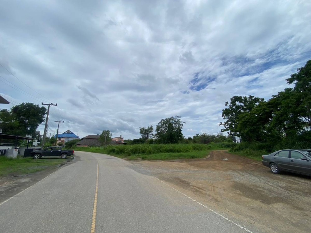 ขายที่ดินเชียงใหม่ : ขาย ที่ดินเปล่า ใกล้ถนนวงแหวนรอบ3 4เลน ต.ต้นเปา อ.สันกำแพง จ.เชียงใหม่ เนื้อที่ 0-1-74 ไร่