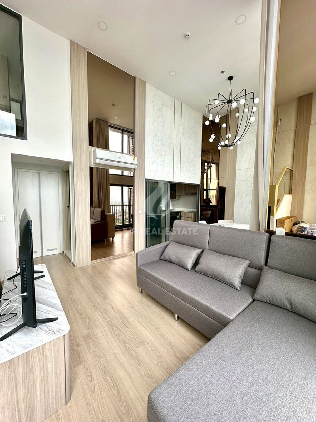 Best price❗️ Life Rama 4-Asoke  3 bed 2 bath contact line id : @jhrcondo Loading...