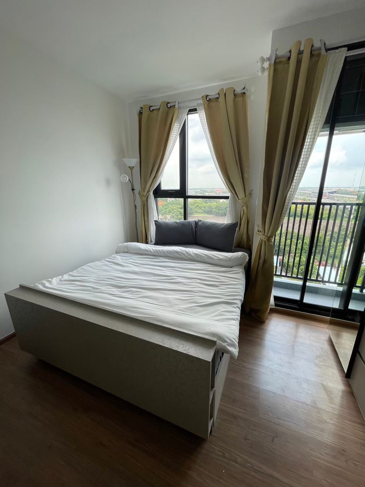 For RentCondoMin Buri, Romklao : Diorigin Ram 209 Interchenge Studio 1 bathroom, house number 333/324