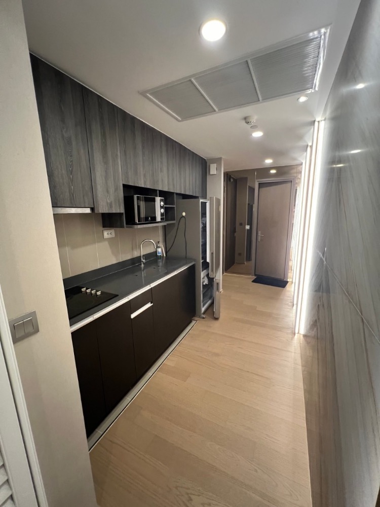 ขายคอนโดสยาม จุฬา สามย่าน : ASHTON Chula-Silom For Sell 15m. All in price พร้อมผู้เช่า 50k/month