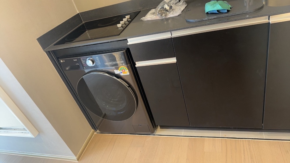 ขายคอนโดสยาม จุฬา สามย่าน : ASHTON Chula-Silom For Sell 15m. All in price พร้อมผู้เช่า 50k/month