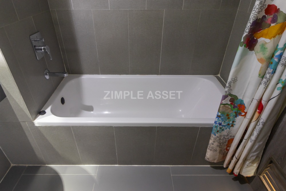 For RentSathorn, Narathiwat : Line @zimple_asset Serviced Apartment in Sathorn Full Furnished,300 m from BRT Arkhan Songkhro,1km from BTS Chong Nonsi