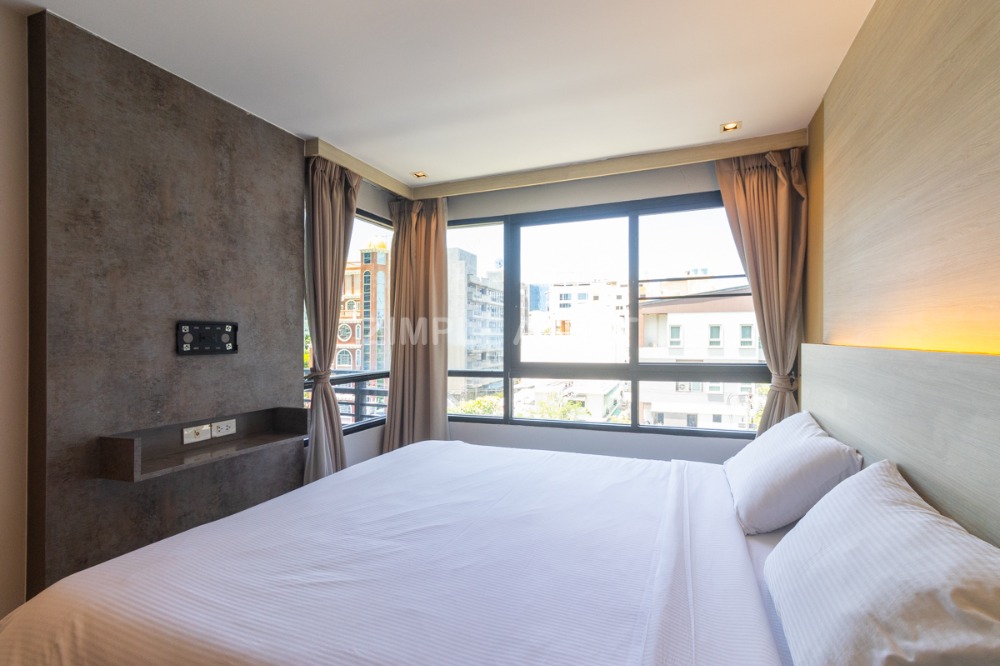 For RentSathorn, Narathiwat : Line @zimple_asset Serviced Apartment in Sathorn Full Furnished,300 m from BRT Arkhan Songkhro,1km from BTS Chong Nonsi