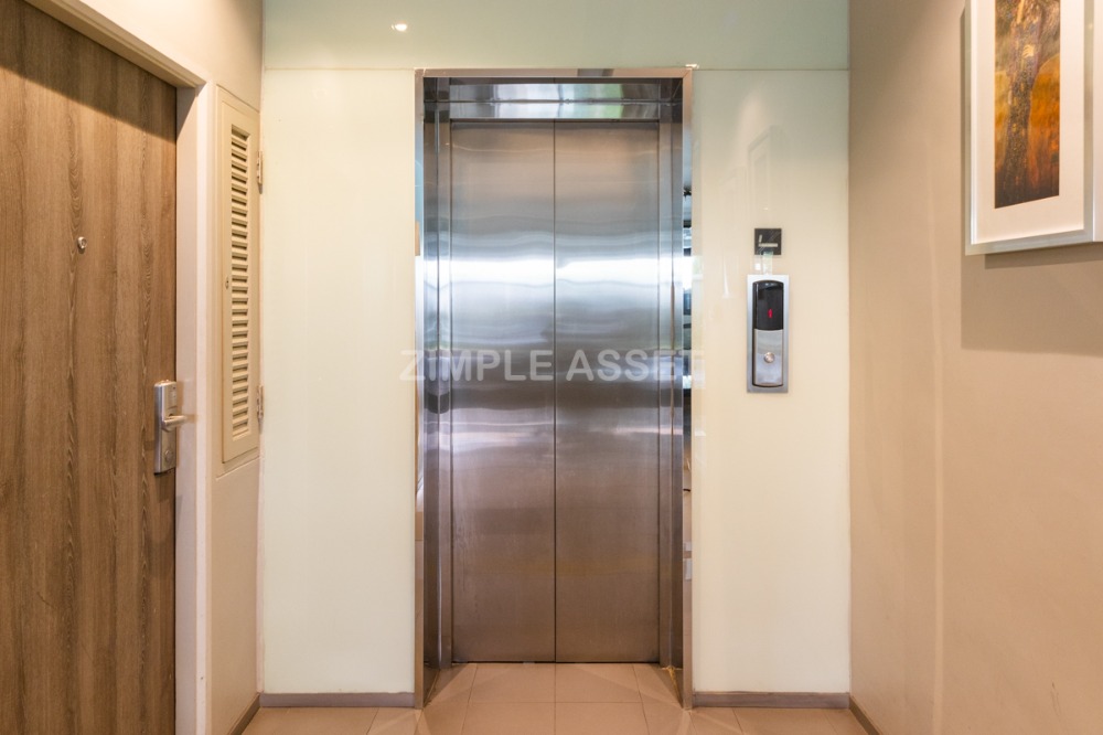 For RentSathorn, Narathiwat : Line @zimple_asset Serviced Apartment in Sathorn Full Furnished,300 m from BRT Arkhan Songkhro,1km from BTS Chong Nonsi