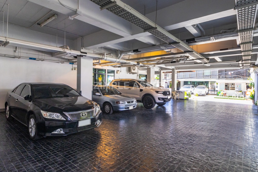 For RentSathorn, Narathiwat : Line @zimple_asset Serviced Apartment in Sathorn Full Furnished,300 m from BRT Arkhan Songkhro,1km from BTS Chong Nonsi